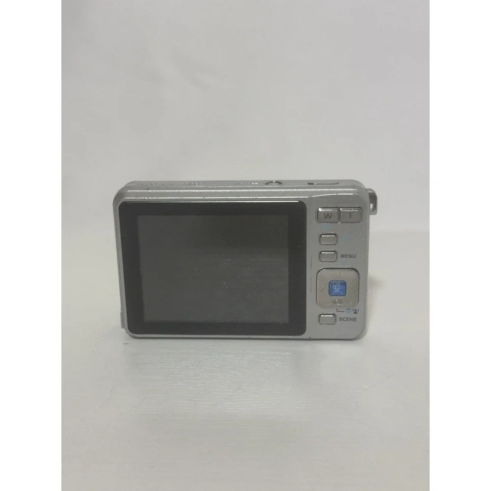Medion MD85519 digital camera 10MP Untested